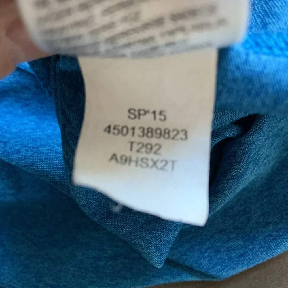 THE NORTH FACE Men's Reaxion Amp Blue Short Sleeve T-Shirt Medium